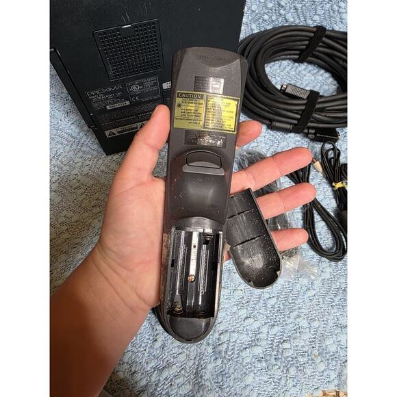 Proxima UltraLight LS1 800x600 SVGA 200:1 Portable LCD Multimedia Projector - Picture 12 of 16